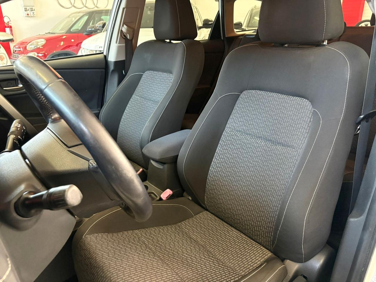 Toyota Auris Touring Sports 1.8 Hybrid Lounge