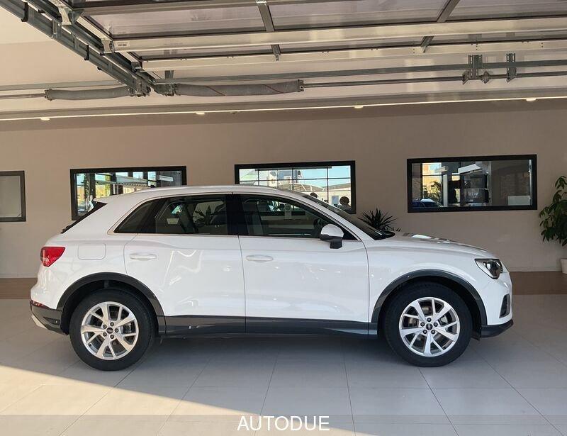 Audi Q3 2.0 TDI BUSINESS ADVANCED 150CV S-TRONIC