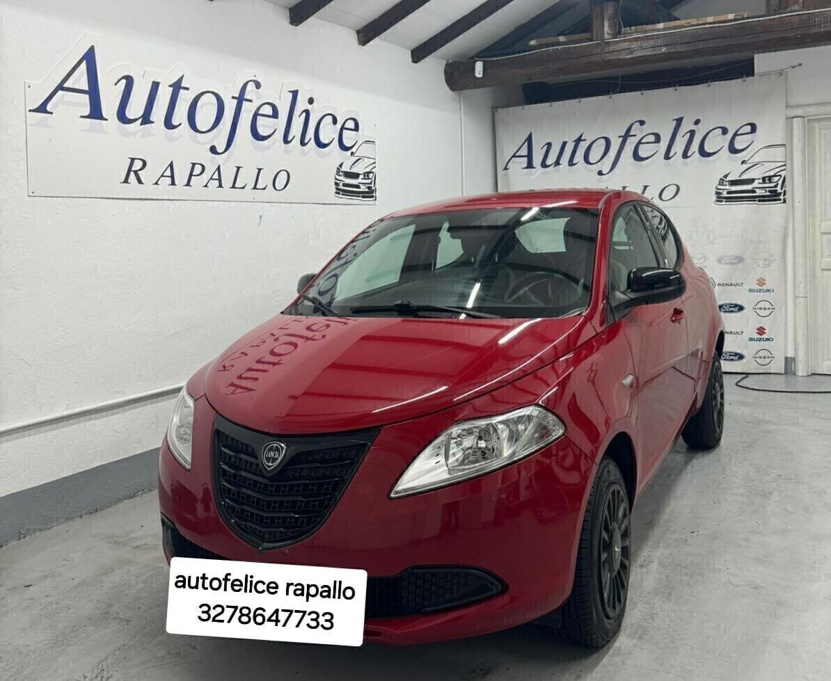 Lancia Ypsilon 0.9 TwinAir 85 CV 5 porte Metano Ecochic Elle
