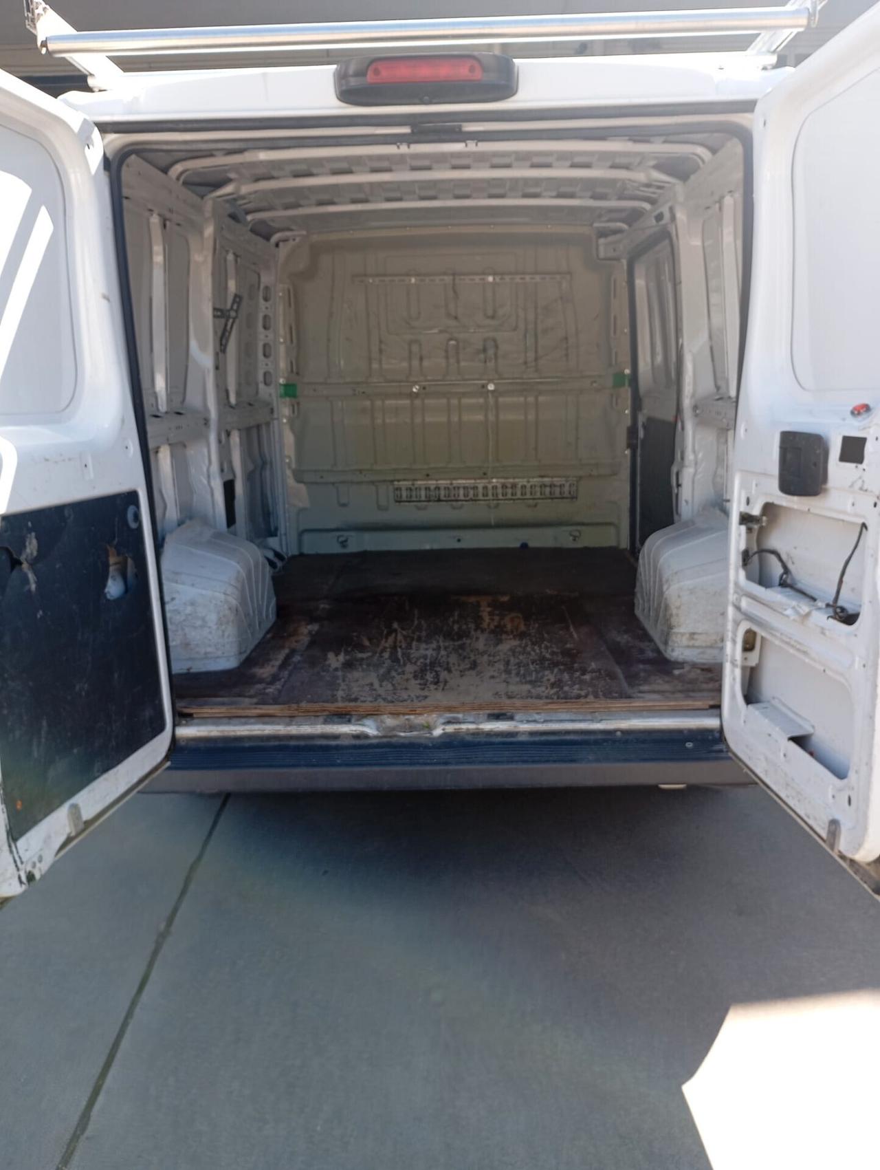 NOLEGGIO Fiat Ducato 30 2.3 MJT 130CV PC-TN Furgone
