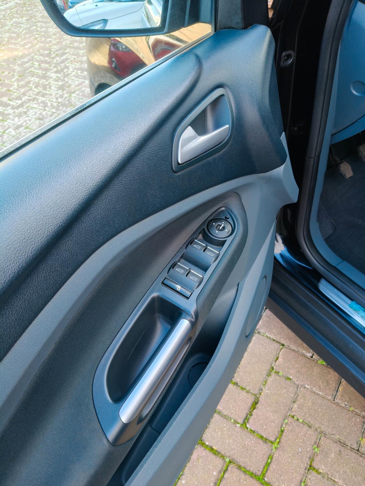 Ford C-Max 1.6 TDCi 115CV Titanium