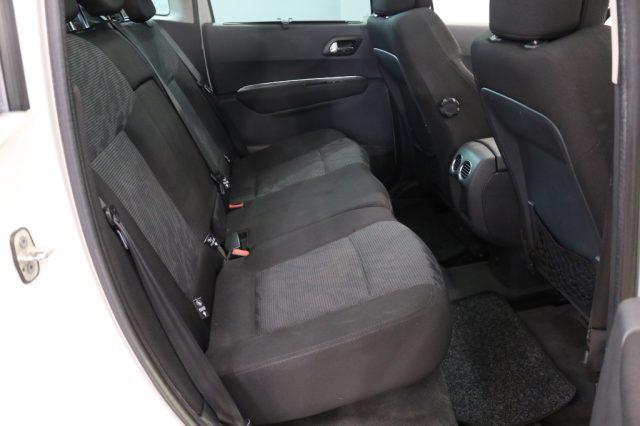 PEUGEOT 3008 2.0 HDi 150CV Business