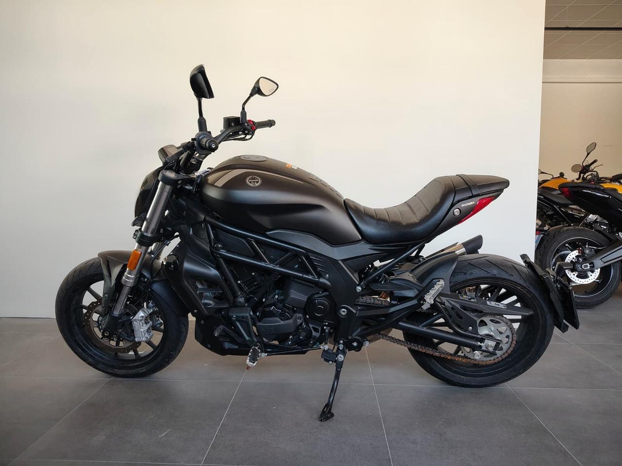Benelli 502 C Abs