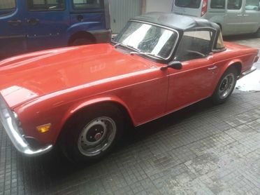 Triumph TR6 iniezione con over drive
