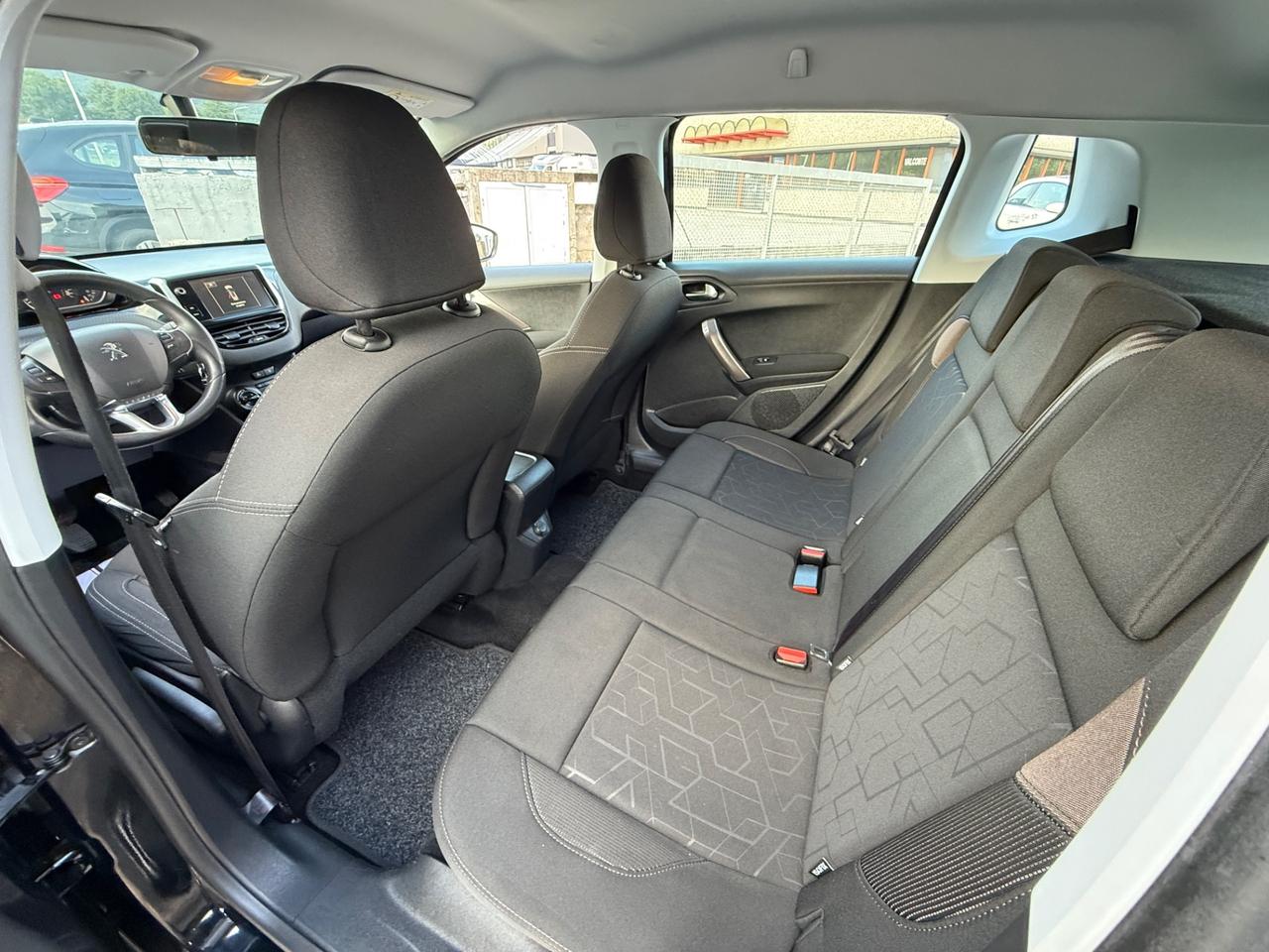 Peugeot 2008 BlueHDi 75CV NEOPATENTATI