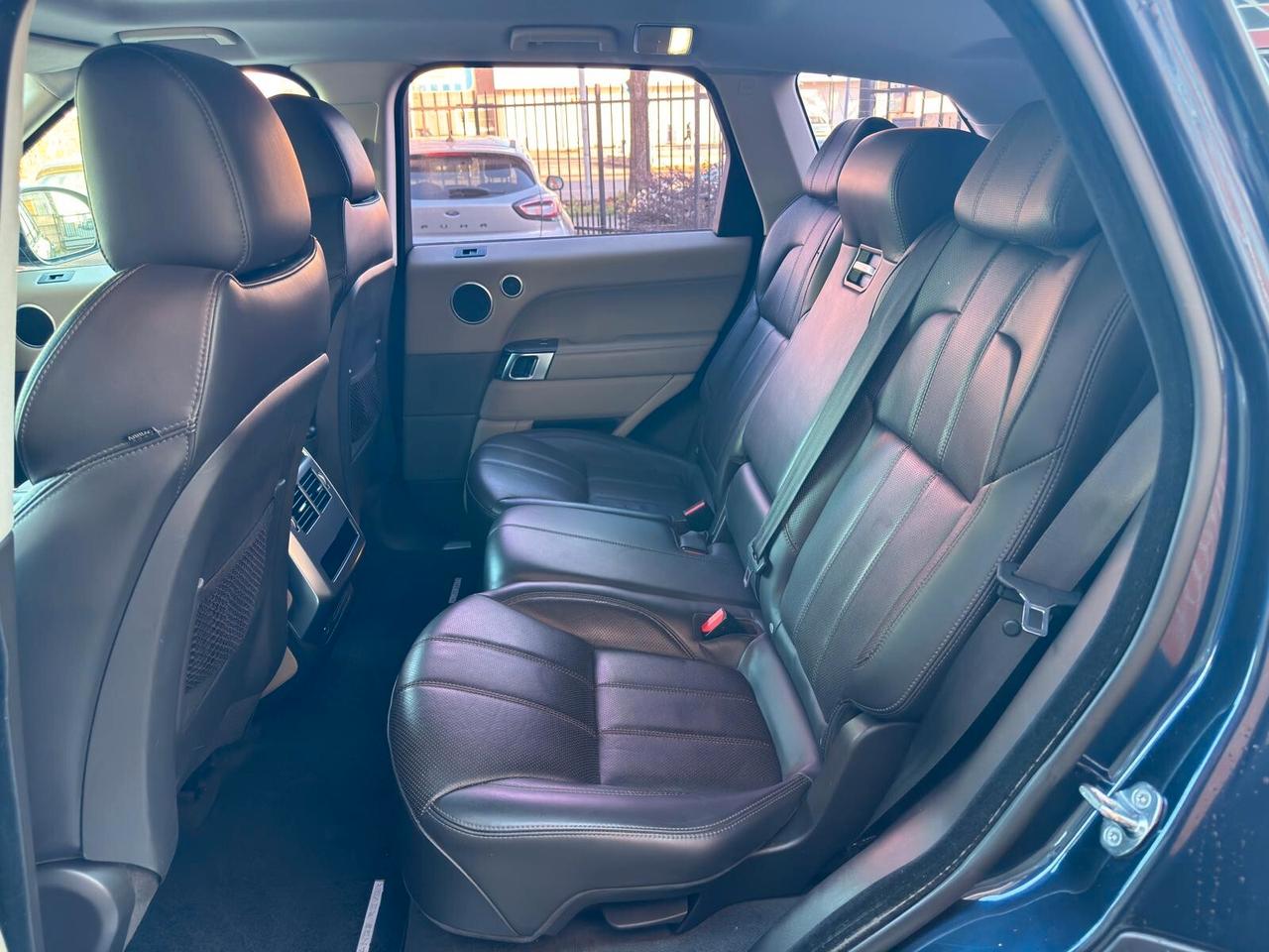 Land Rover Range Sport 3.0 TDV6 HSE Dynamic