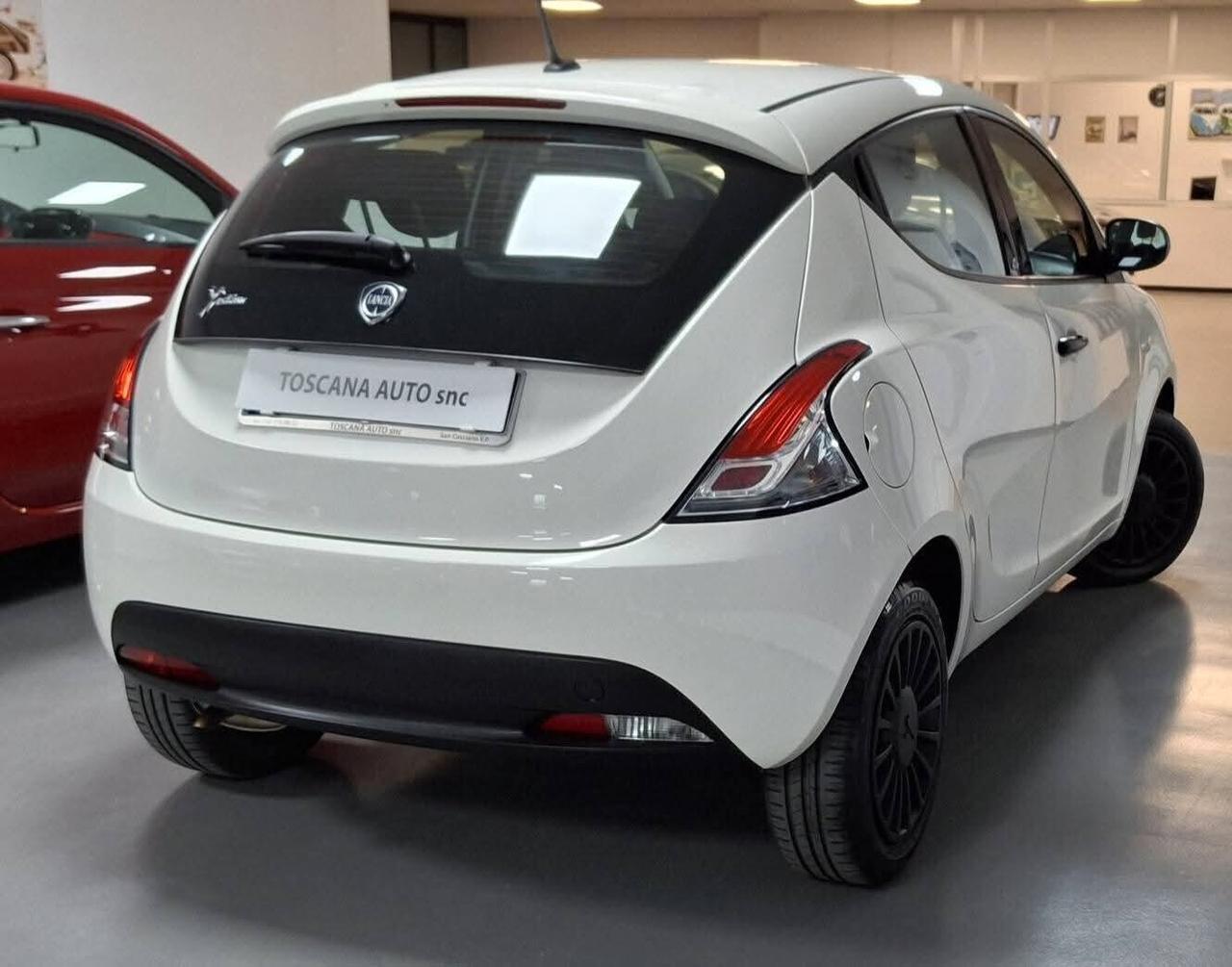 Lancia Ypsilon 1.2 69 CV 5 porte S&S Gold