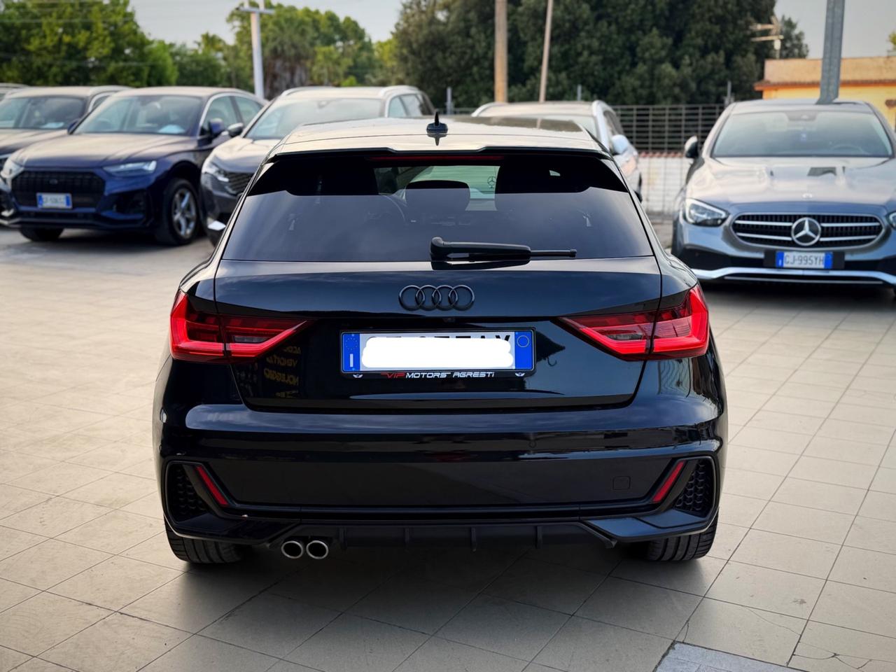 Audi A1 SPB 40 TFSI S tronic Identity Black Garanzia 12 Mesi