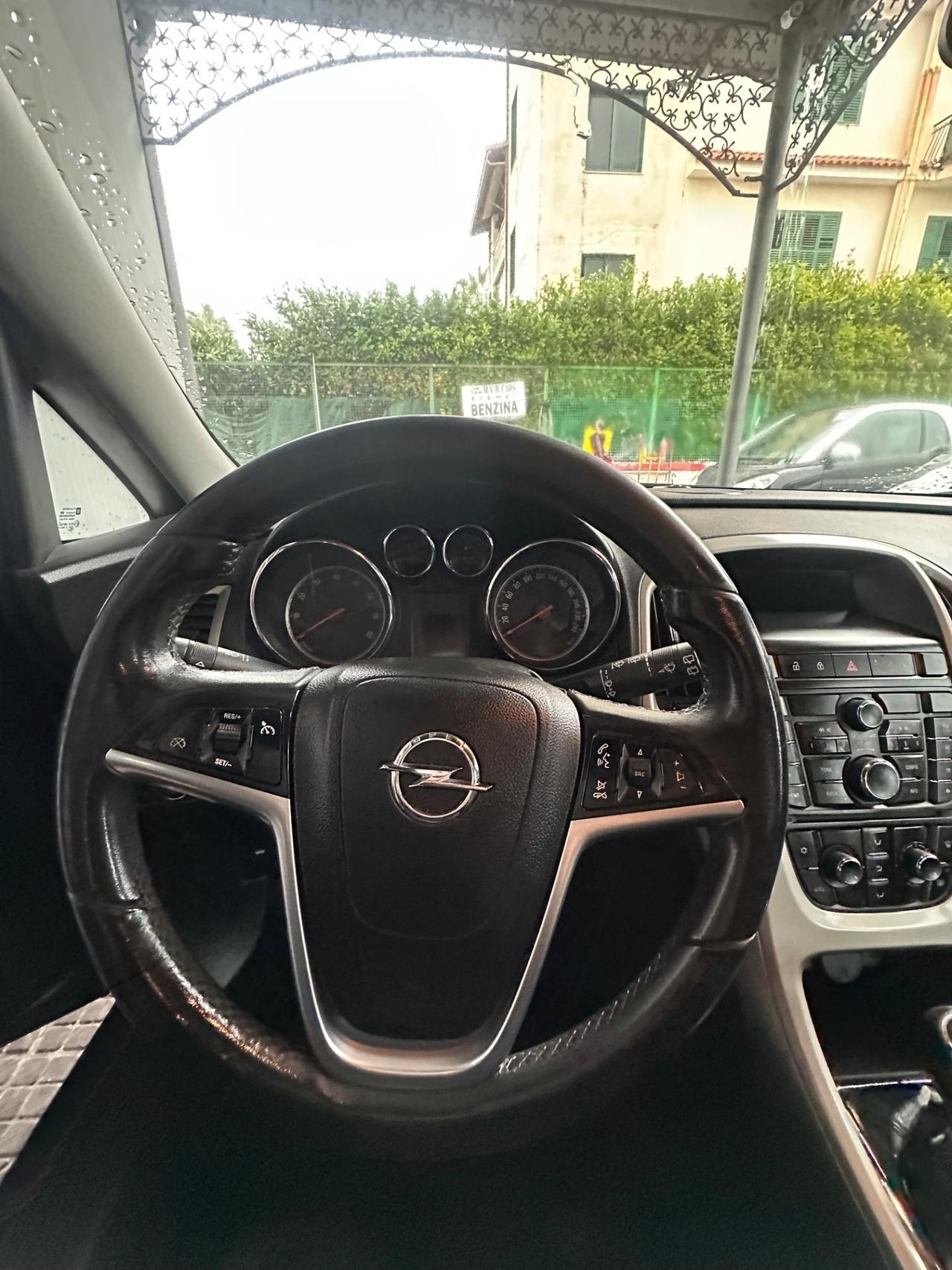 Opel Astra 1.4 Turbo 140CV 5 porte GPL Tech Cosmo