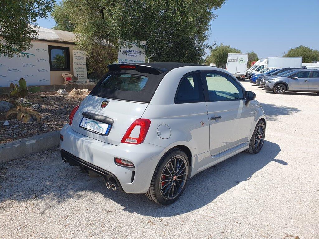 Abarth 695C 1.4 Turbo T-Jet 180CV