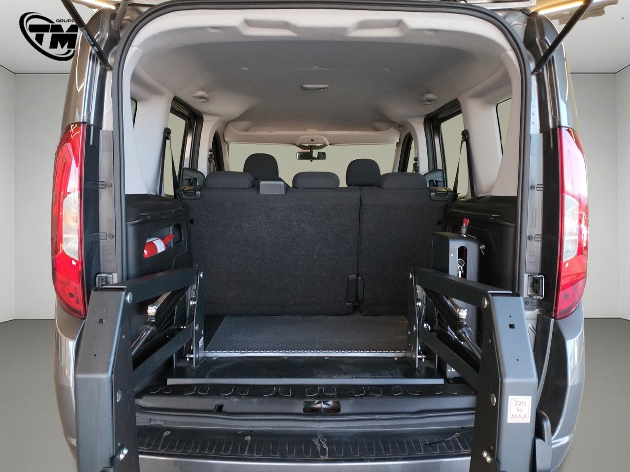 Fiat Doblò 1.6 MJT 16V 120CV Lounge - IVA ESCLUSA - ALLESTIMENTO DISABILI