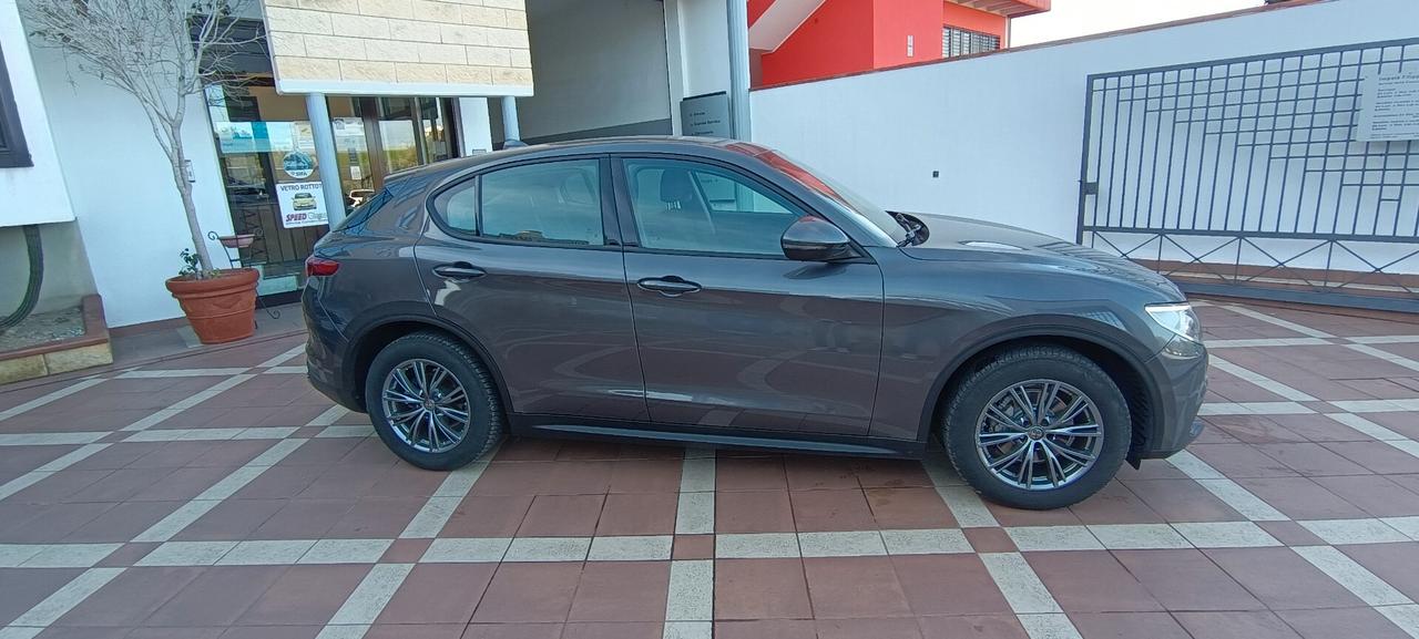Alfa Romeo Stelvio 2.2 Turbodiesel 190 CV AT8 Q4 Business