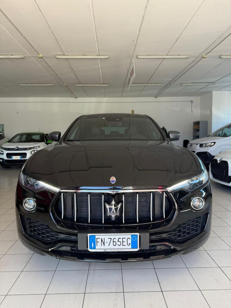 MASERATI - Levante - V6 Diesel 275 CV AWD Nerissimo