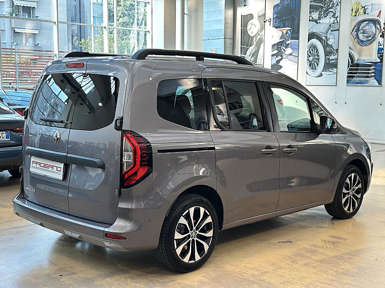 RENAULT Kangoo 1.5 Blue dci 115cv Techno EDC - 17"-Camera-Carplay-Navi