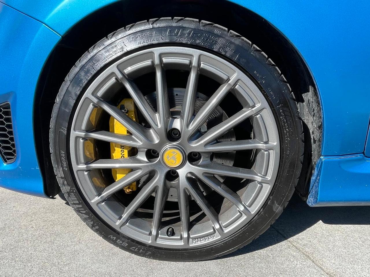 Abarth 595 C 1.4 Turbo T-Jet 180 CV Competizione MTA