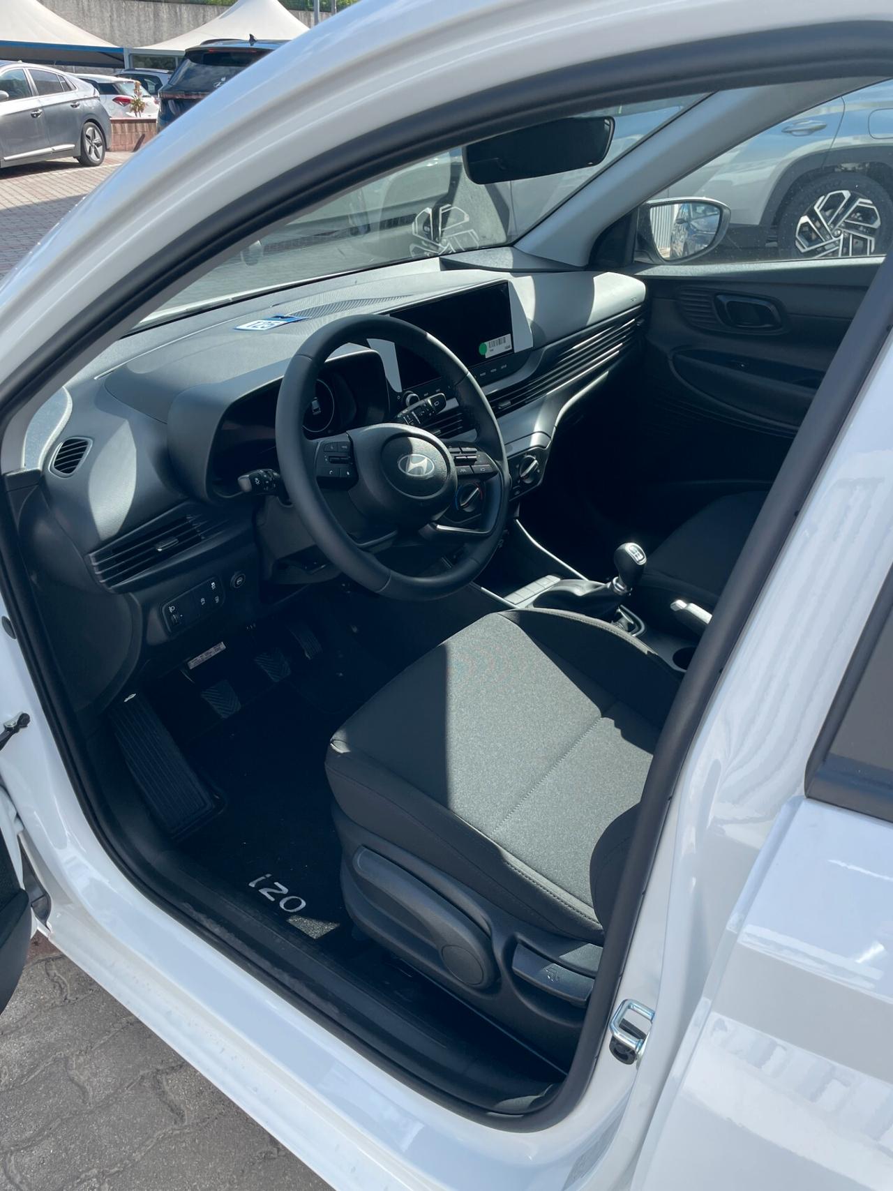 Hyundai i20 1.2 MPI MT GPL Connectline