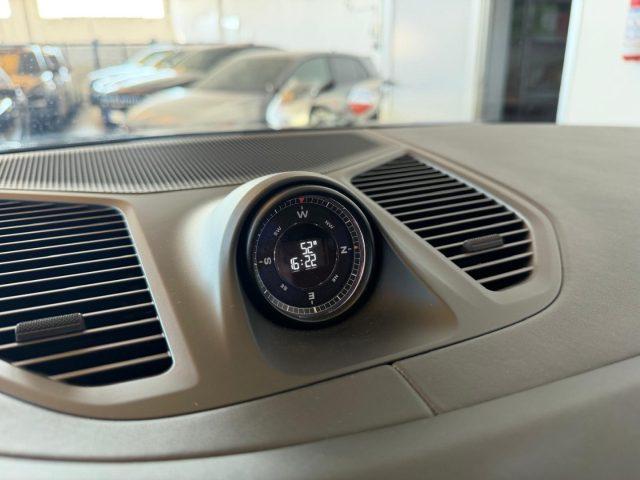 PORSCHE Cayenne 3.0 V6 E-Hybrid //TETTO//CARTIER//PARI AL NUOVO//
