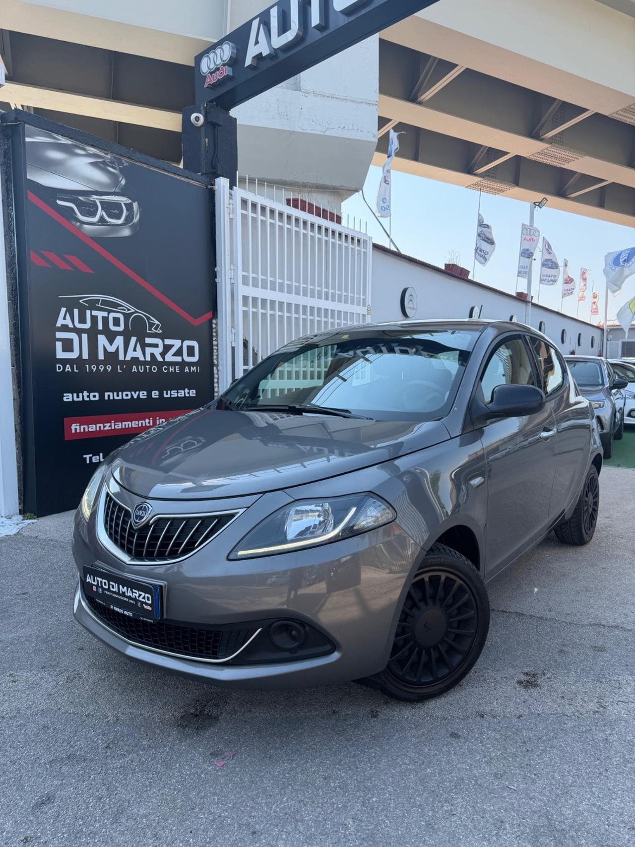 Lancia Ypsilon 1.0 FireFly 5 porte S&S Hybrid Gold Plus