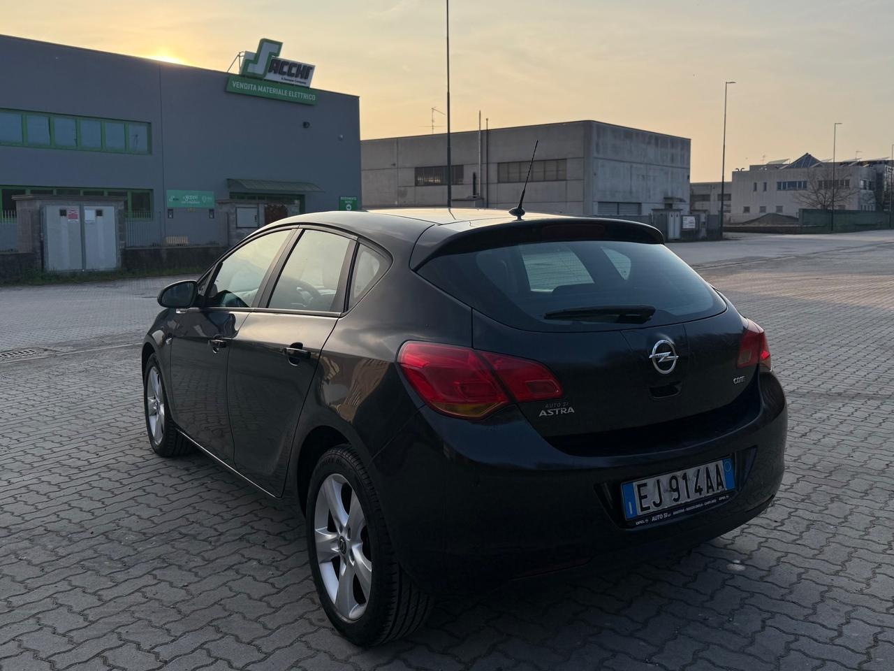 Opel Astra 1.7 CDTI 110CV 5 porte Cosmo