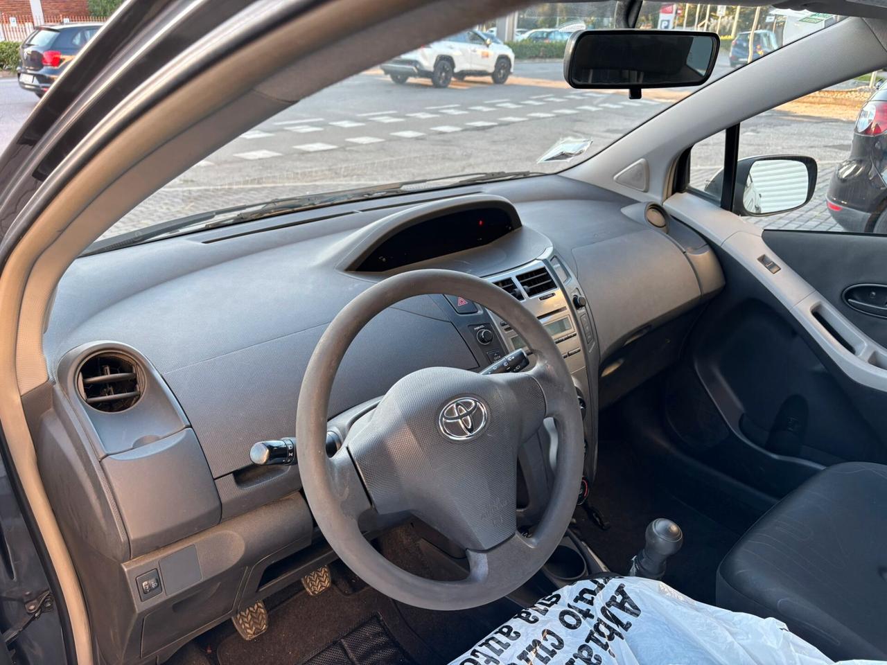 Toyota Yaris 1.0 Benzina 5 Porte