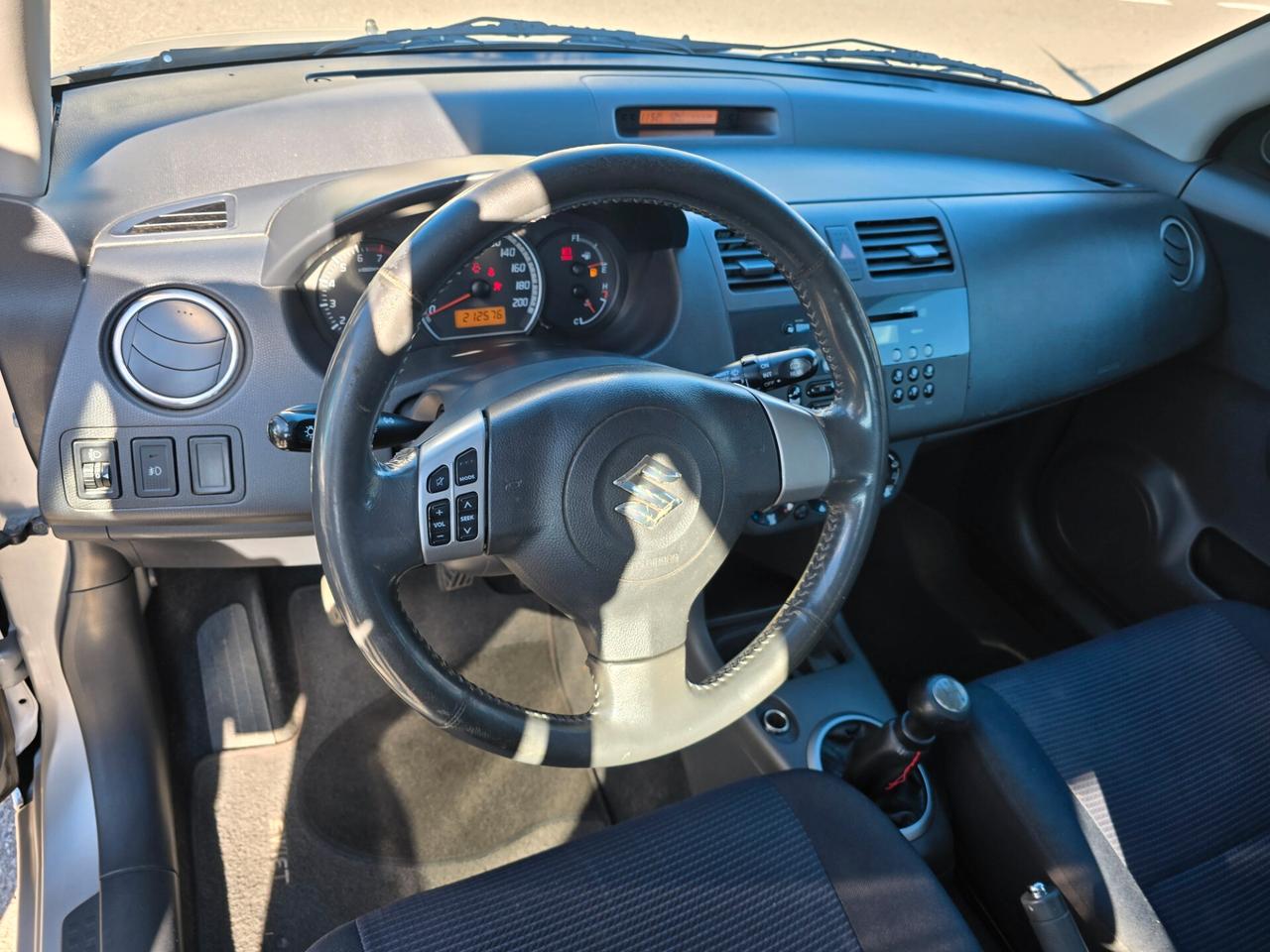 Suzuki Swift 1.3 4x4 5p. GL