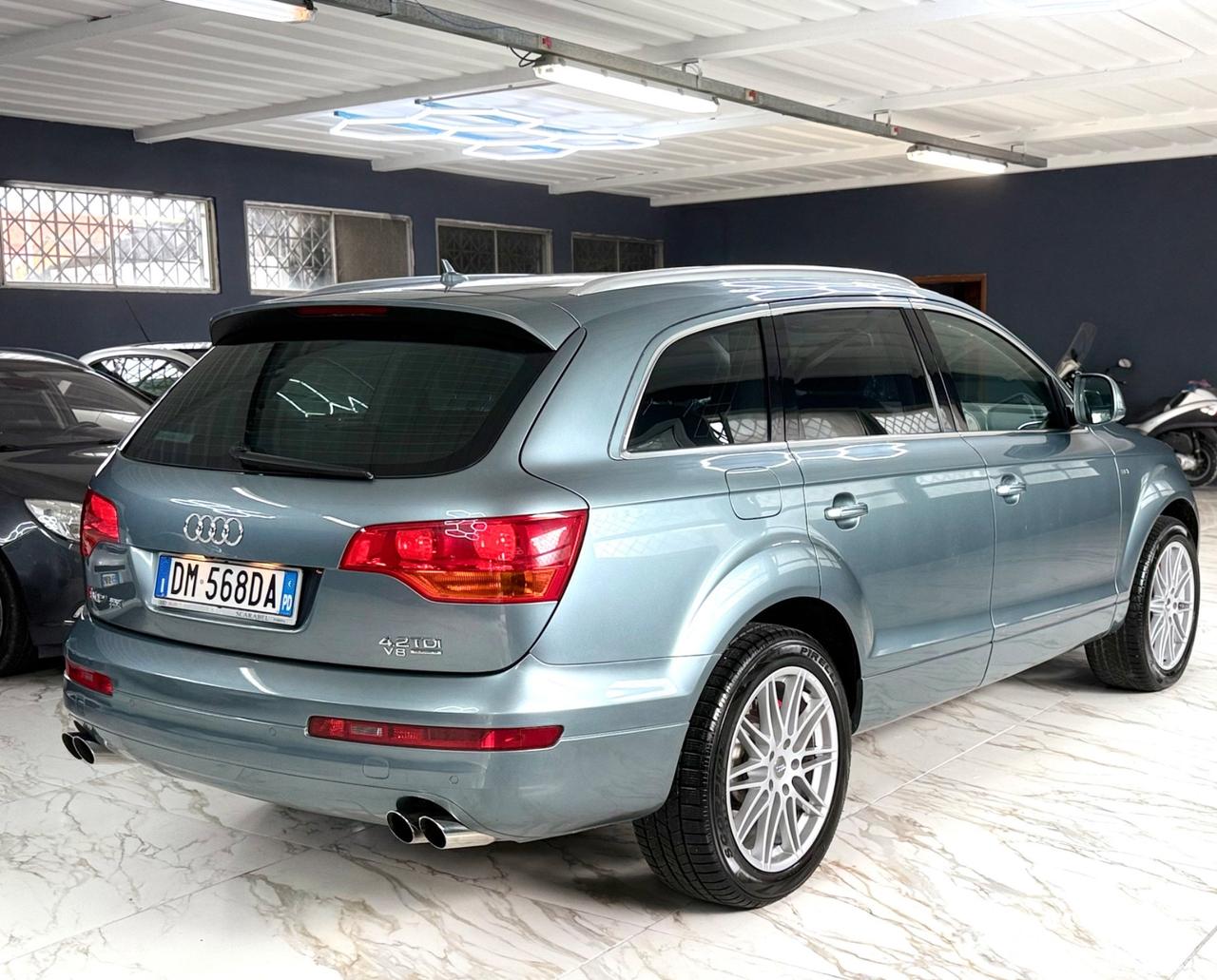 Audi Q7 4.2 V8 TDI quattro tiptronic