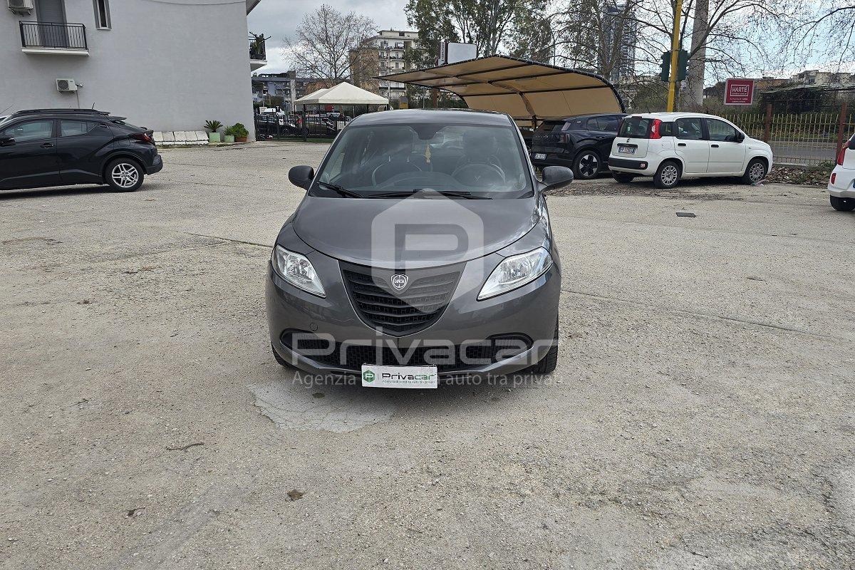 LANCIA Ypsilon 1.2 69 CV 5 porte Silver