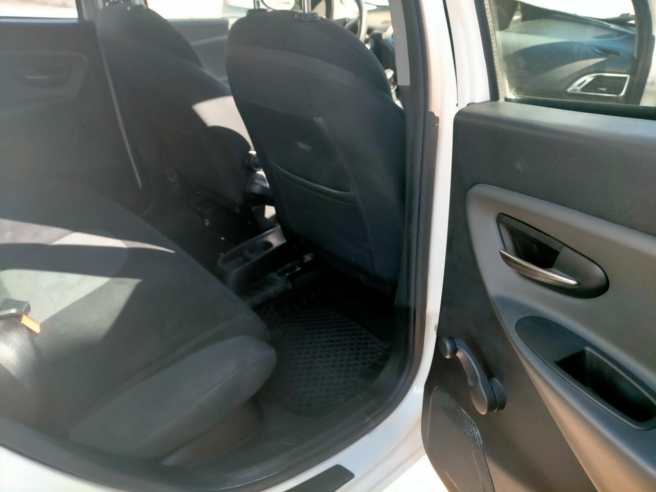 Lancia Ypsilon 1.2 69 CV 5 porte Silver