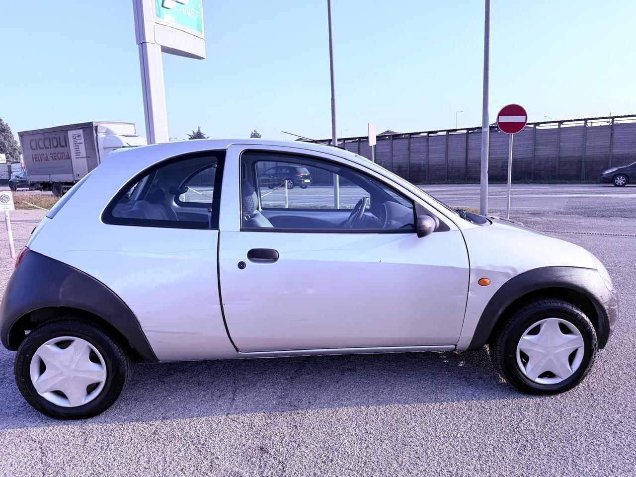 Ford Ka 1.3 benzina Ok neopatentati