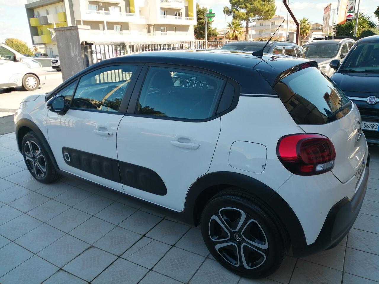 Citroen C3 PureTech 82 S&S Shine