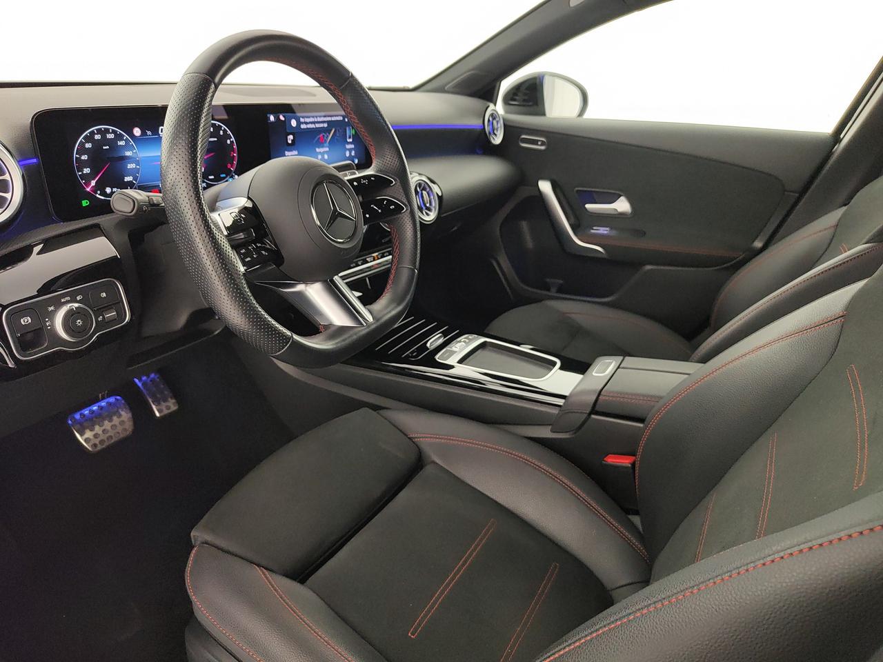 Mercedes-Benz A 180 AMG Line Advanced Plus auto