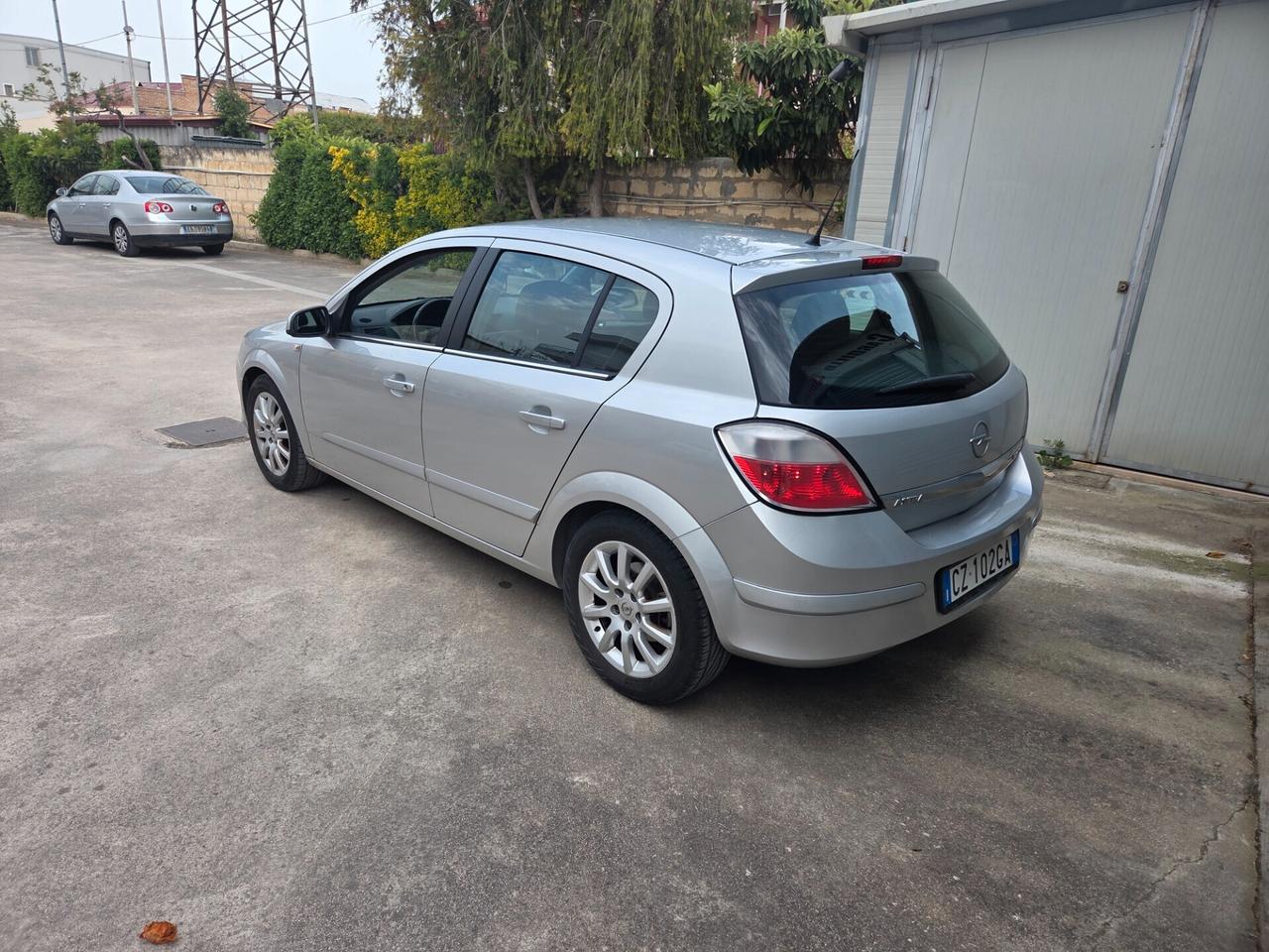 Opel Astra 1.7 CDTI 101CV 5 porte Cosmo