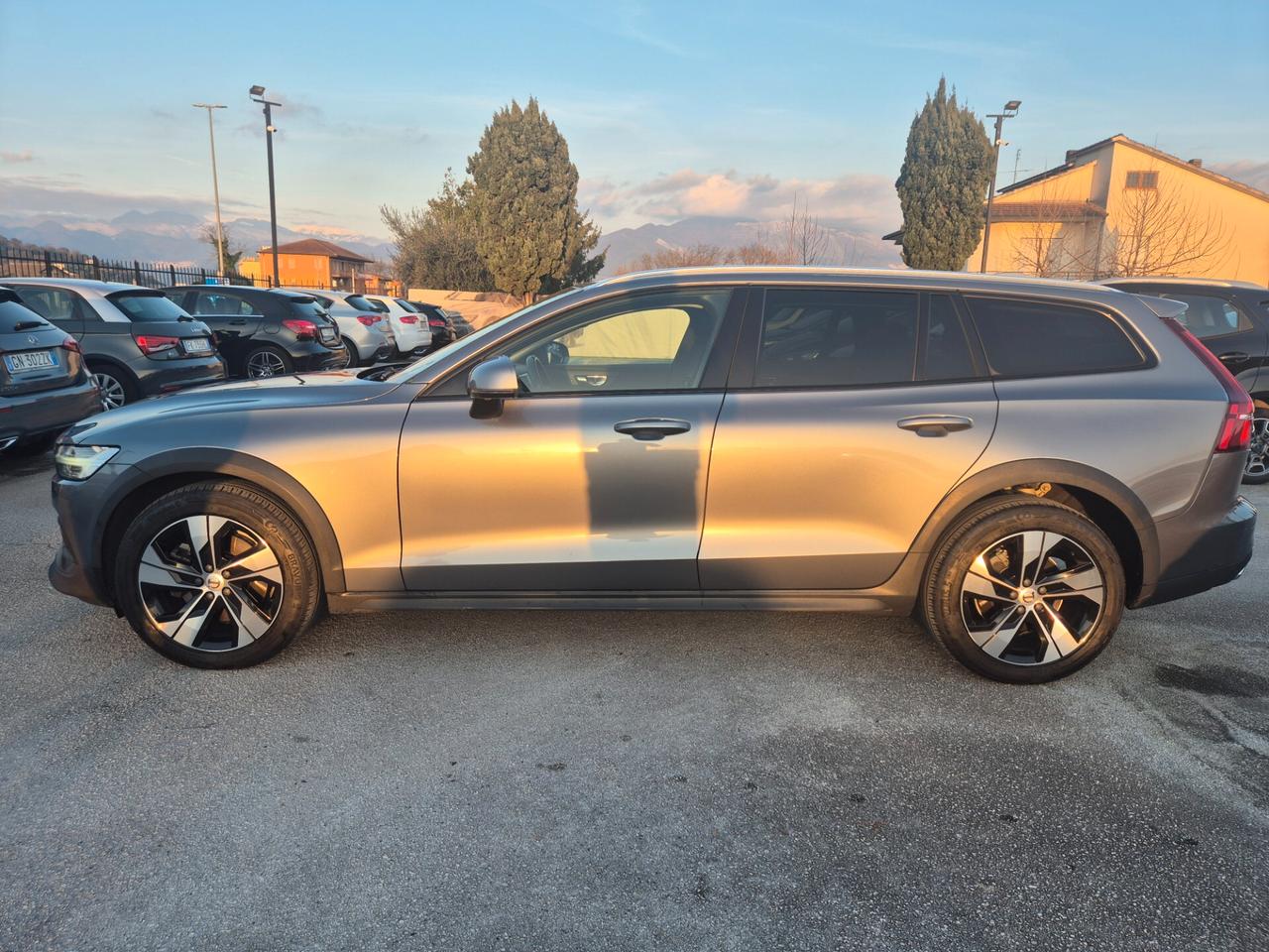 Volvo V60 Cross Country D4 AWD Geartronic Pro 2020