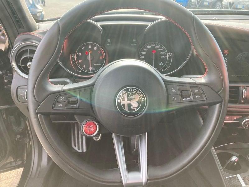 Alfa Romeo Giulia Giulia 2.9 V6 Bi-Turbo Quadrifoglio