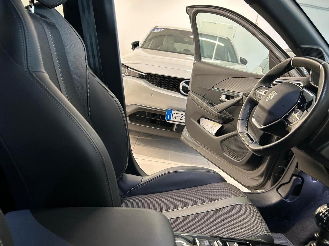 Peugeot 208 GT PureTech 100 5 p. 6mt SPOTICAR