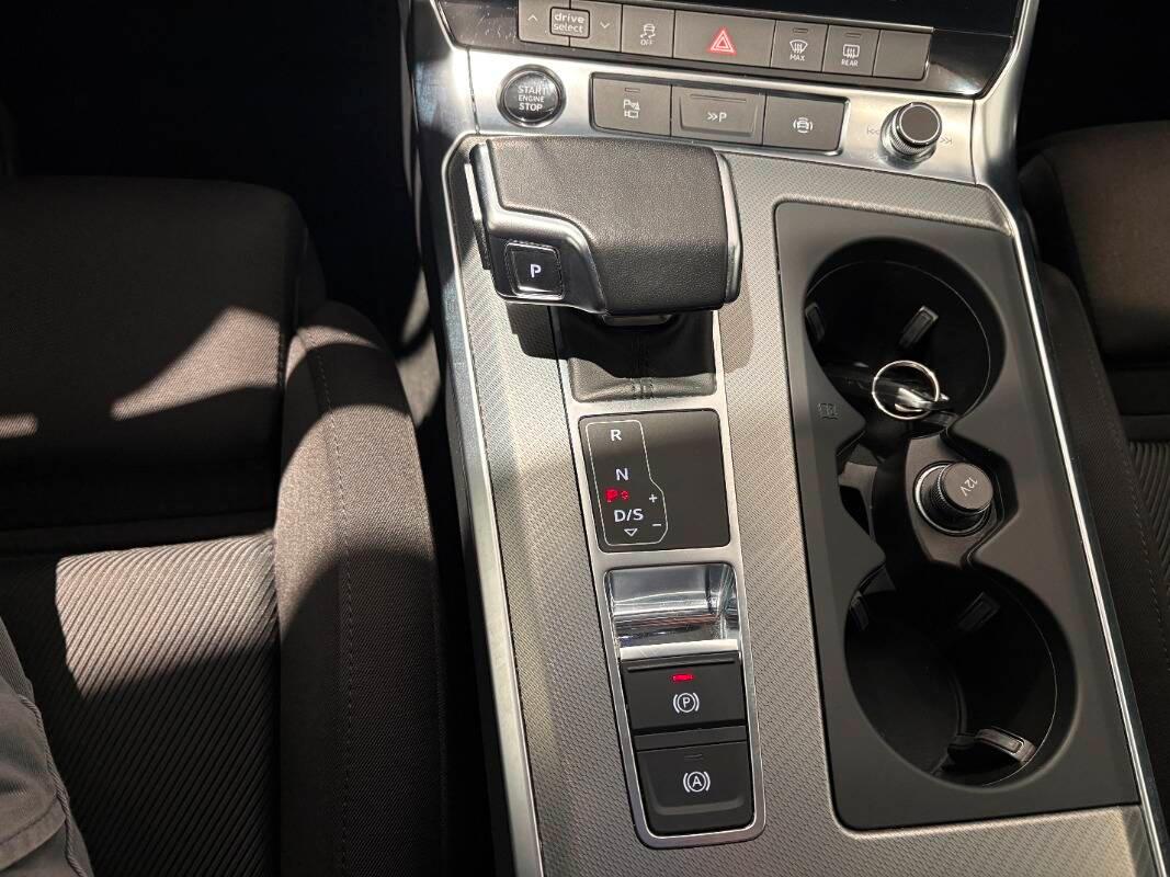 Audi A6 Avant 40 2.0 tdi mhev Business s-tronic