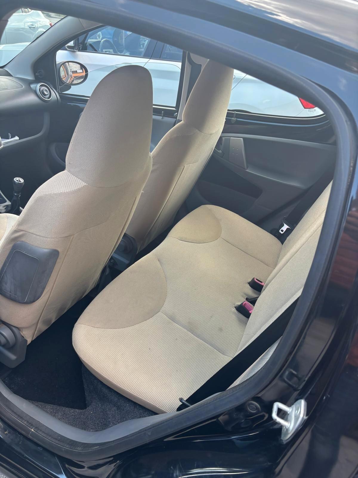 Peugeot 107 1.0 68CV 5p. Sweet Years