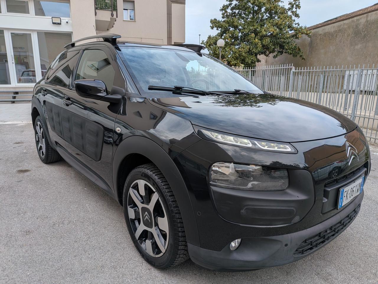 Citroen C4 Cactus 1.2 Shine