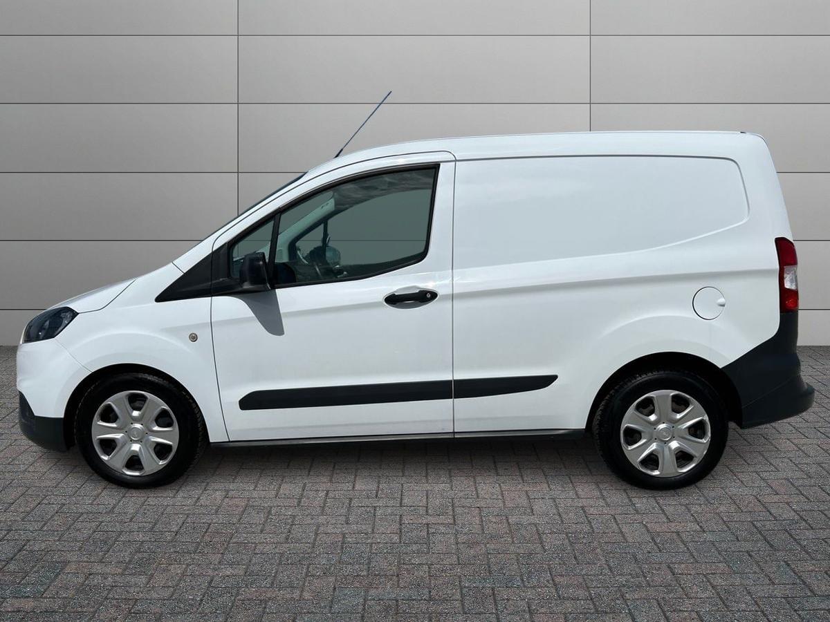 FORD Transit Courier 2018 - Transit Courier 1.5 tdci 75cv Trend E6.2