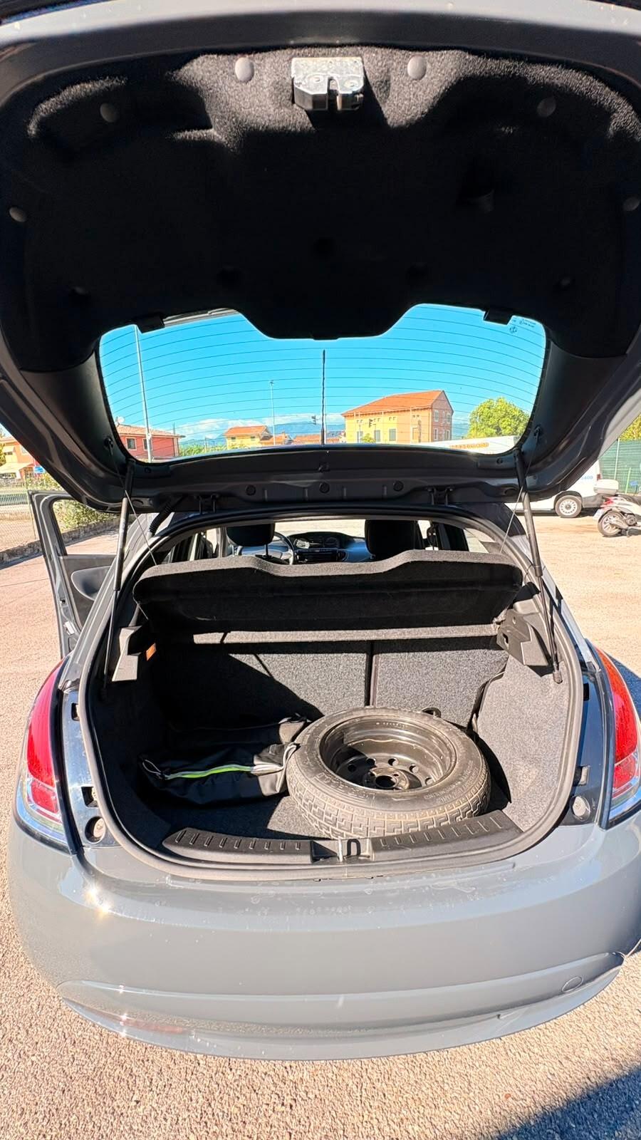 Lancia Ypsilon 1.2 69 CV 5 porte GPL Ecochic Gold