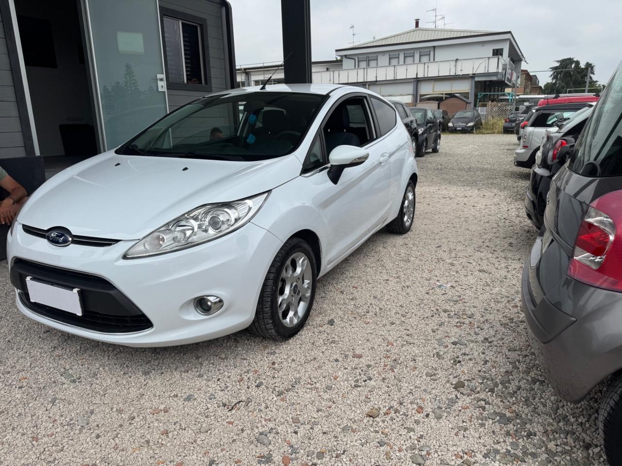 Ford Fiesta 1.2 60CV 3 porte Titanium