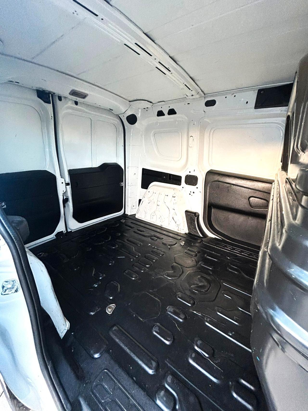 Fiat Doblò Cargo 1.6 mjet 105 cv 3 posti