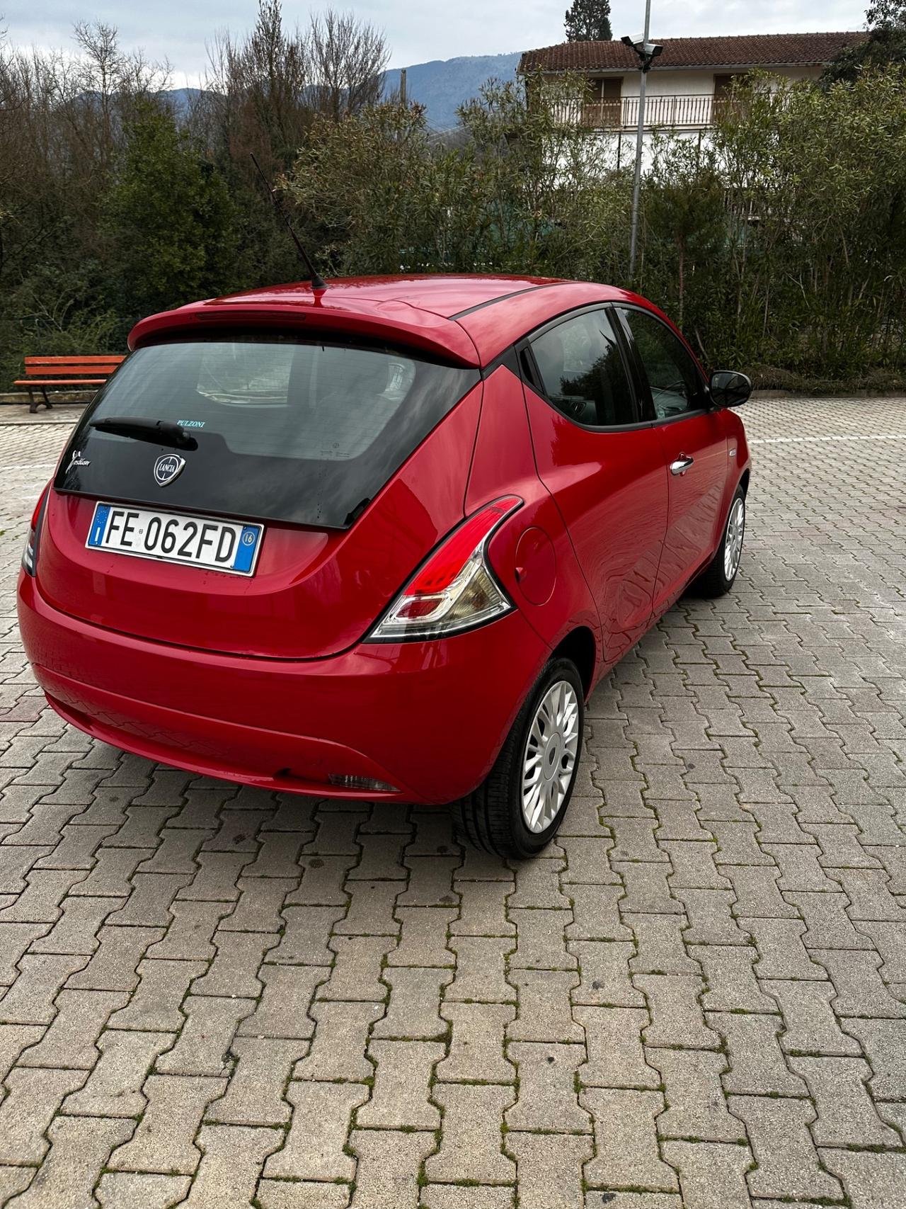 Lancia Ypsilon 1.2 69 CV 5 porte Gold