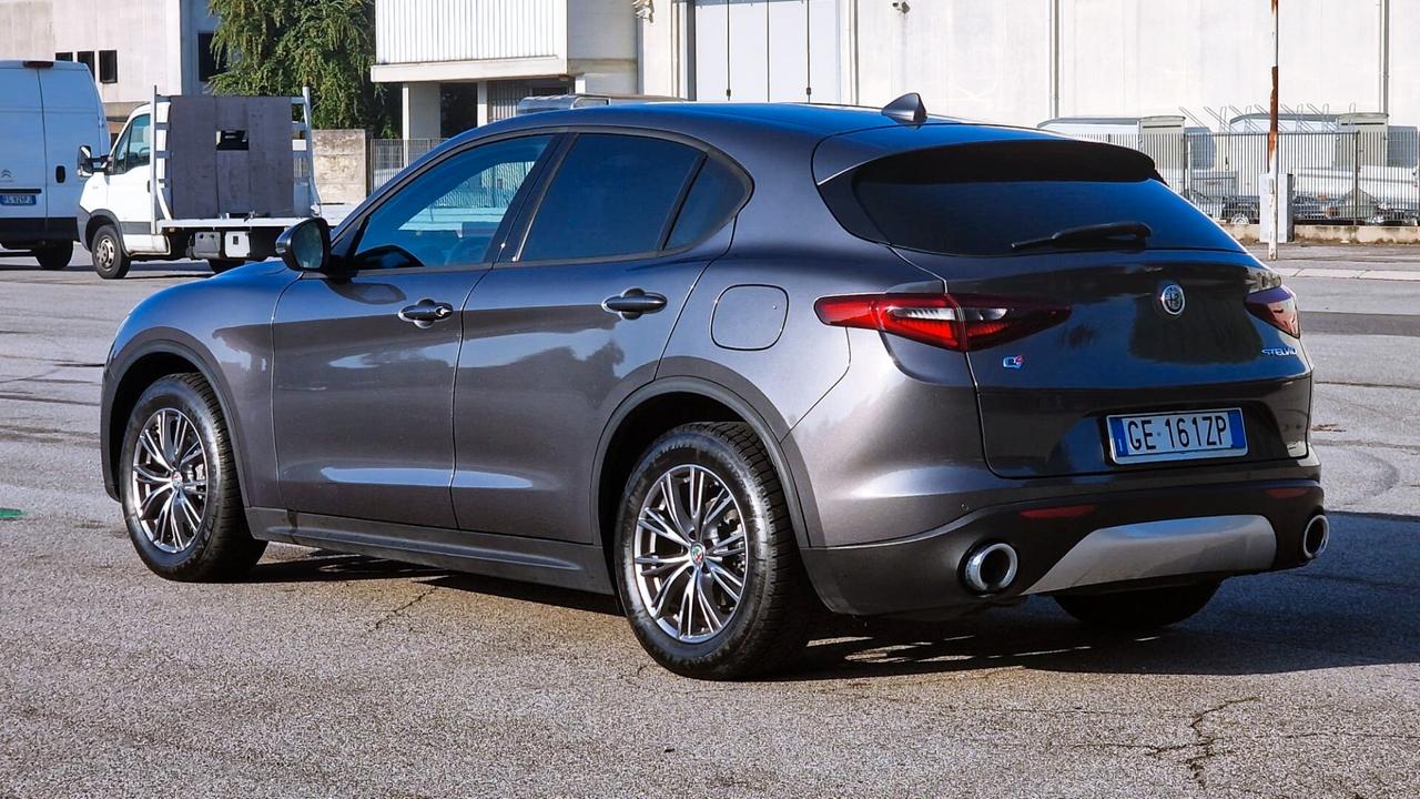 Alfa Romeo Stelvio 2.2 Turbodiesel 190 CV AT8 Q4