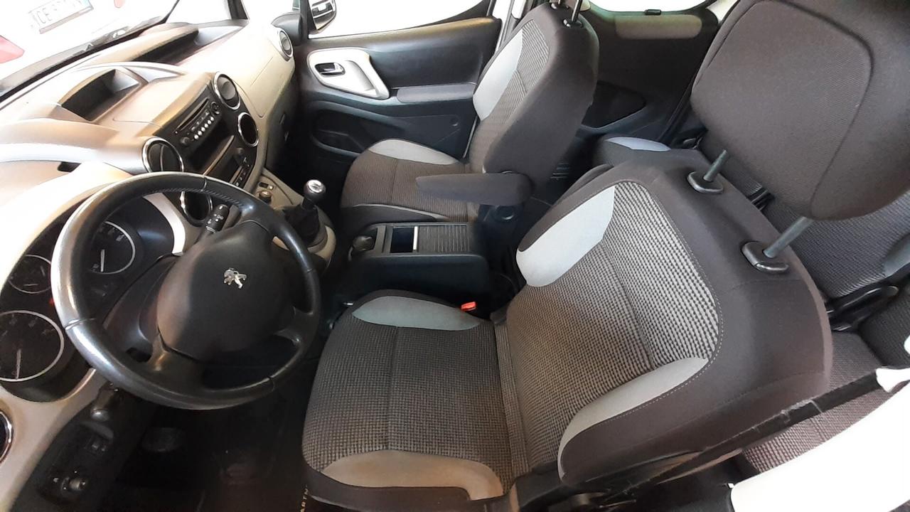 Peugeot Partner trasporto disabili pianale ribassato