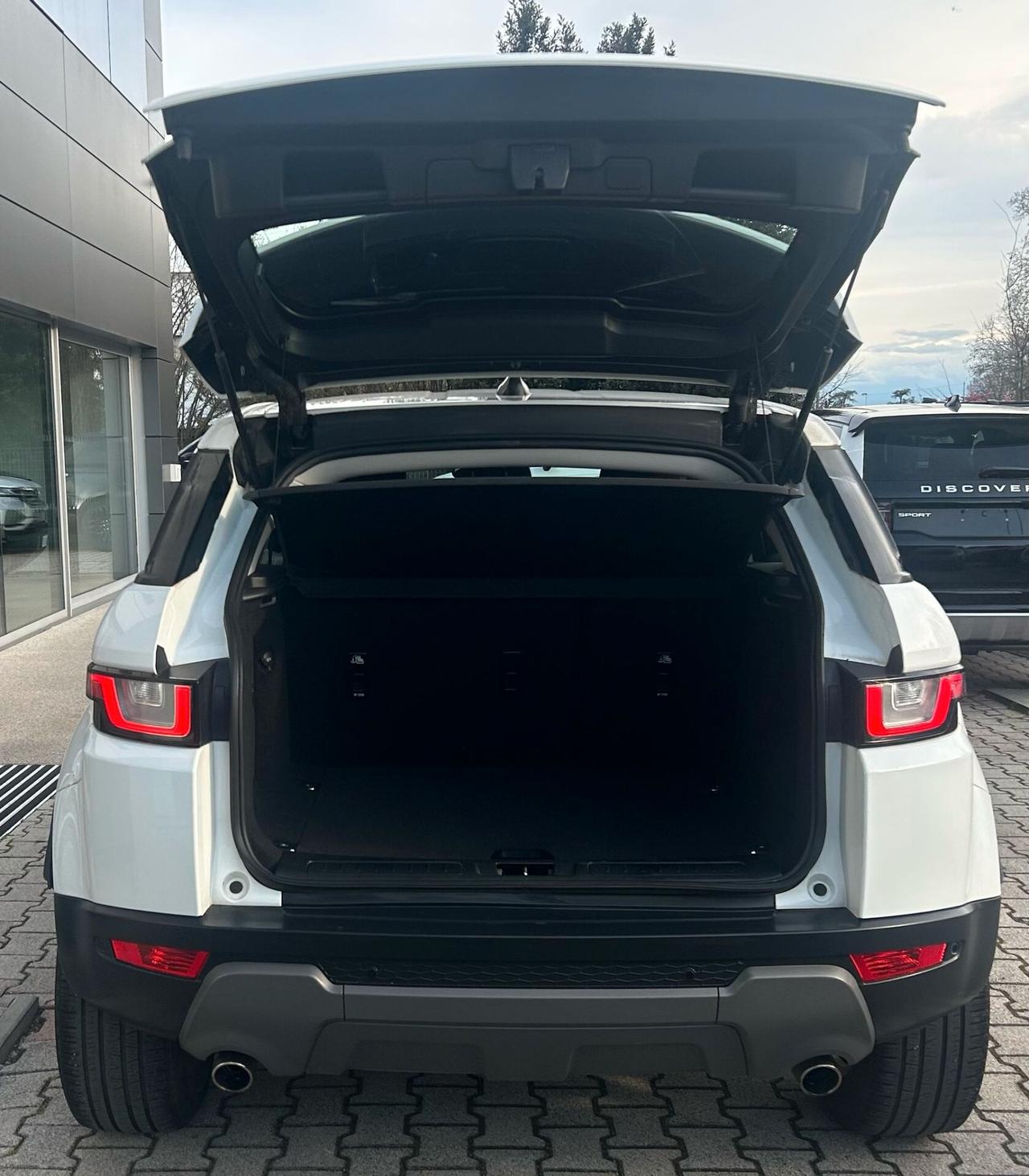 Range Rover Evoque 2.0 TD4 150 CV 5p. Pure