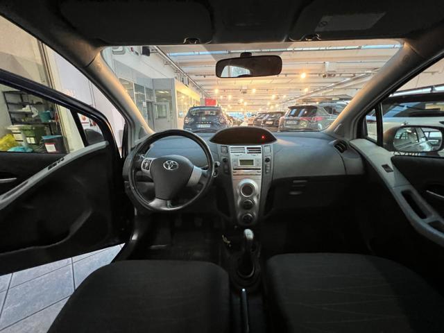 TOYOTA Yaris 1.0 5 porte Sol Uniproprietaria-Clega-4 stagioni