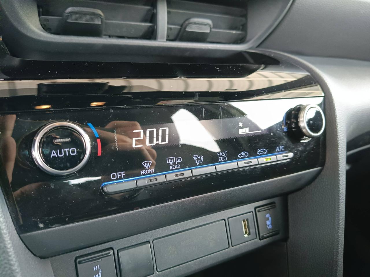 TOYOTA Yaris Cross - MY '22