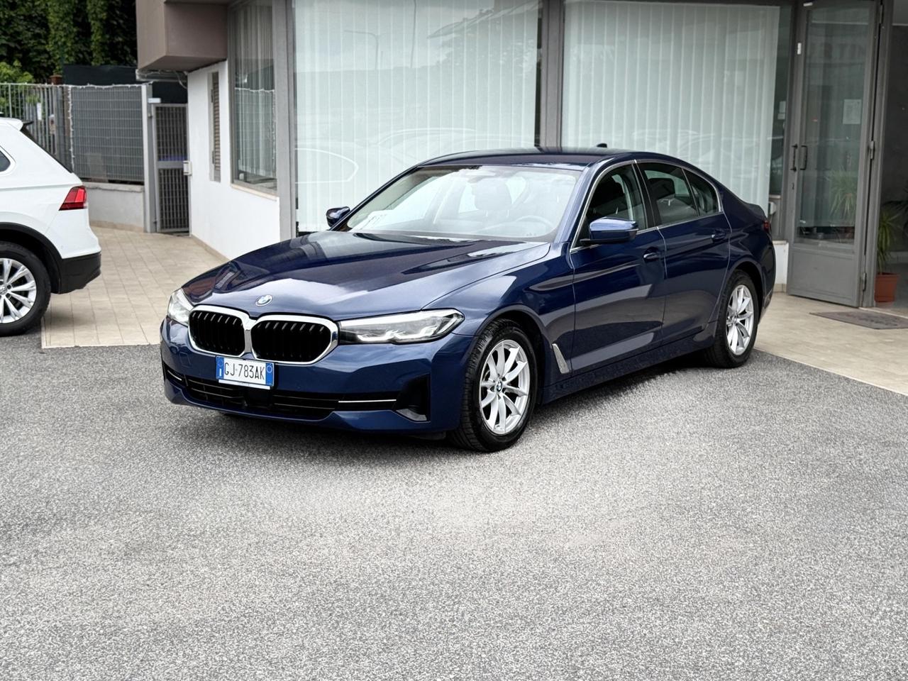 Bmw 520 Diesel 48V 190CV E6 - 2022