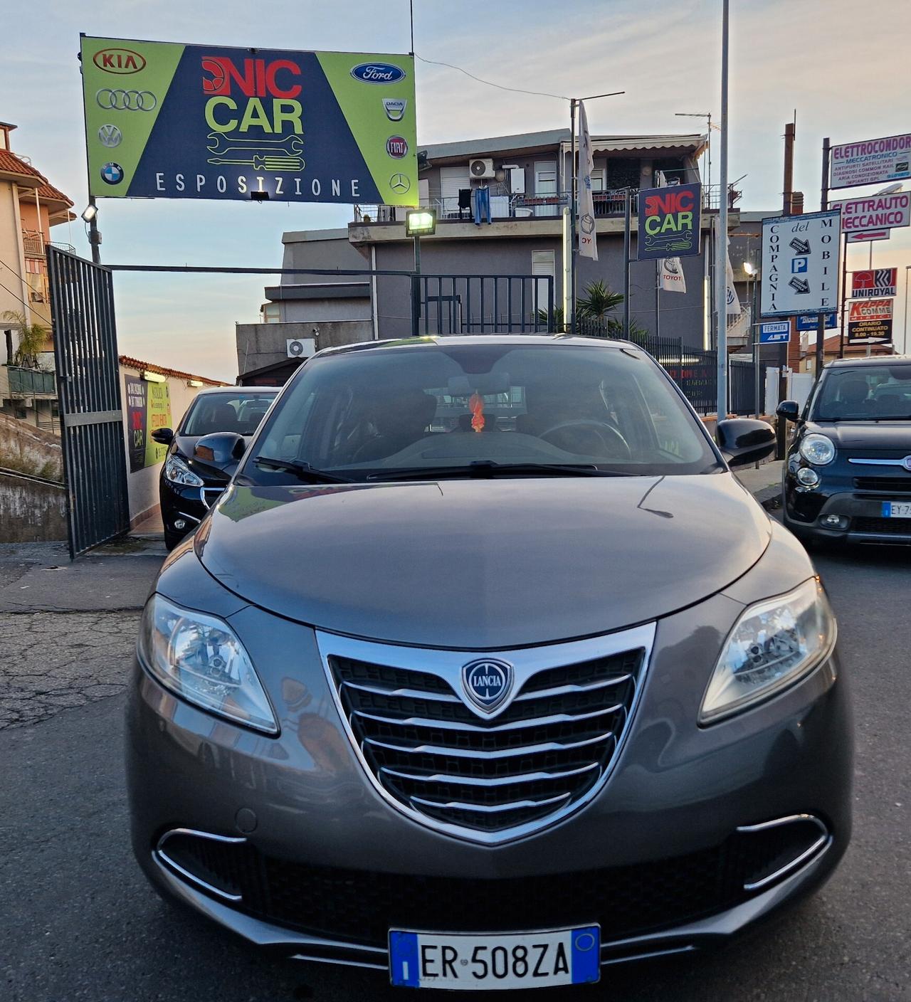 Lancia Ypsilon 1.3 MJT 16V 95 CV 5 porte S&S Platinum